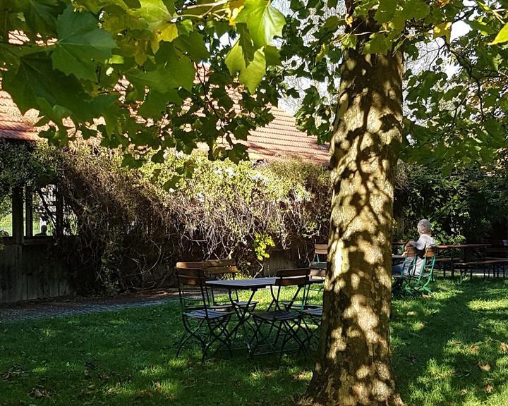 Hof-Biergarten Grenzebach